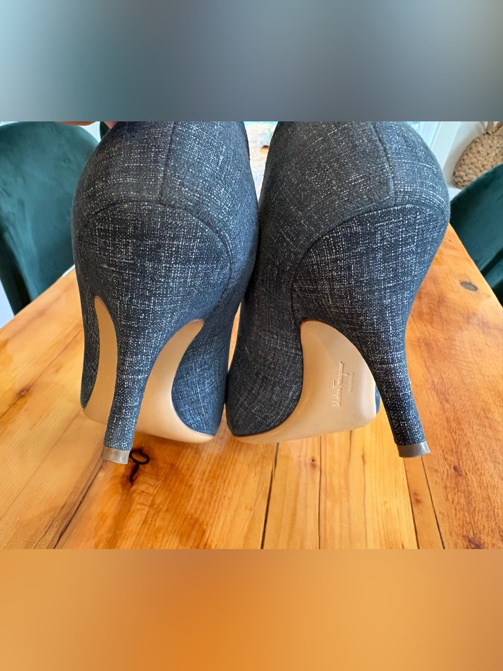 Salvatore Ferragamo Carlden Pumps | Size 9 | Blue | Box & Dust Bag | Italy - Picture 3 of 12